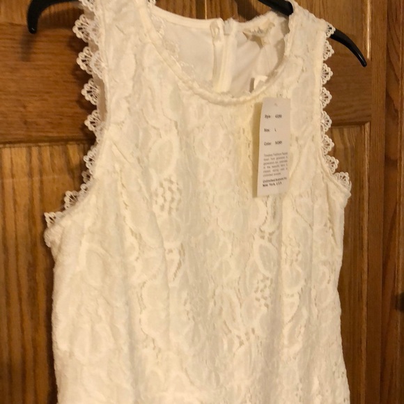 Ivory Lace Dress - Picture 2 of 2